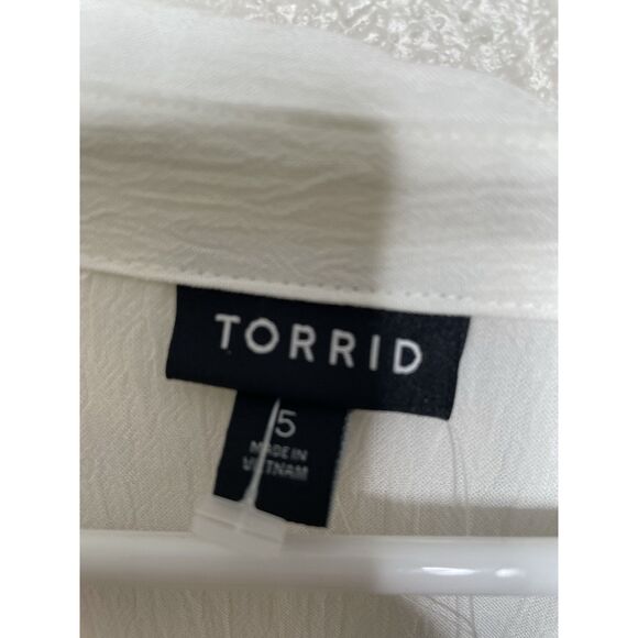 Torrid Taylor Shirt Size 5X White Gauze Silver Star Button Front Relaxed New NWt - Picture 5 of 12